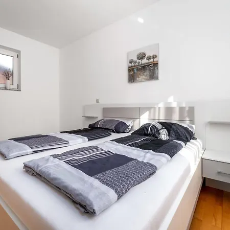 Apartament Matej-2 By Interhome *